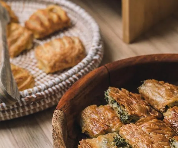 The Nest Szálloda 2*