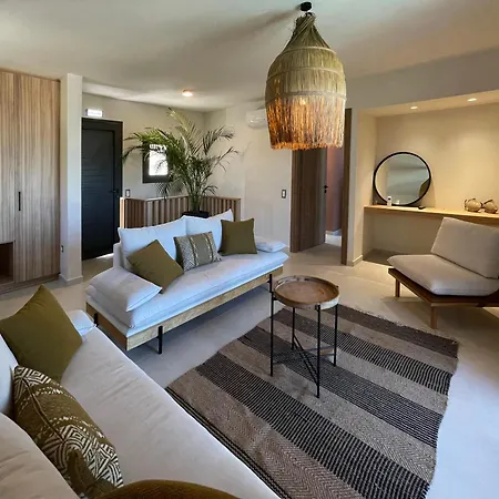 The Nest Otel Hersonissos (Crete)