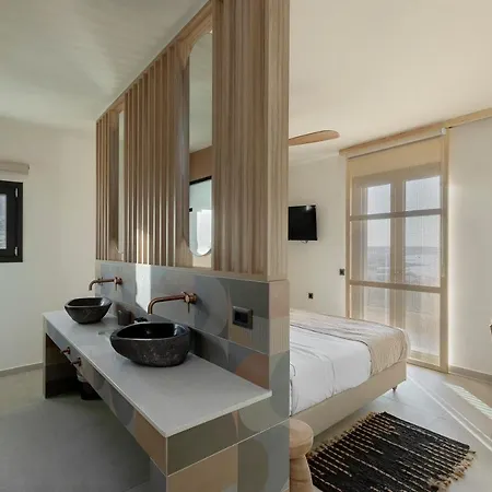The Nest 2* Херсонісос