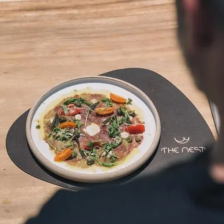 The Nest 2* Херсонісос