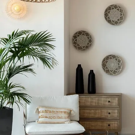 The Nest 2* Hersonissos (Crete)