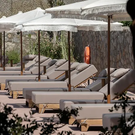 The Nest Hotell 2*