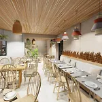 The Nest Ξενοδοχείο 2*
