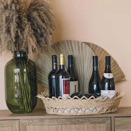 فندق The Nest 2*