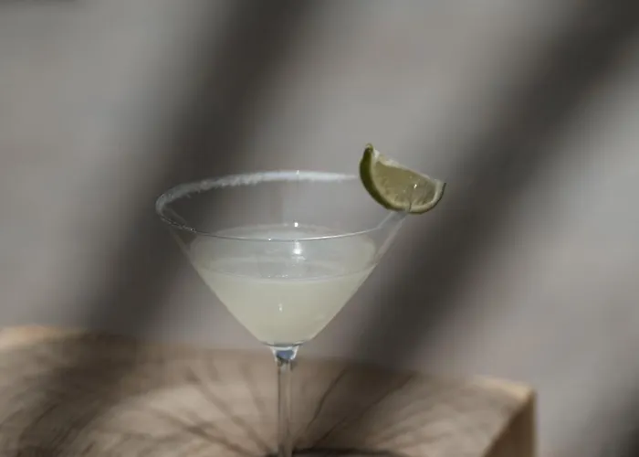 The Nest מלון 2*